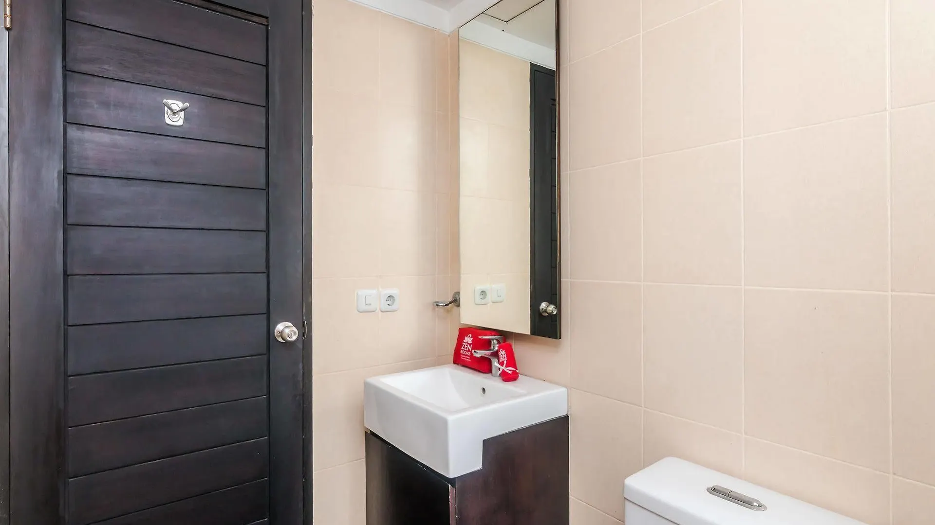 Hotel Zen Rooms Legian Troppozone Thematic Kuta
